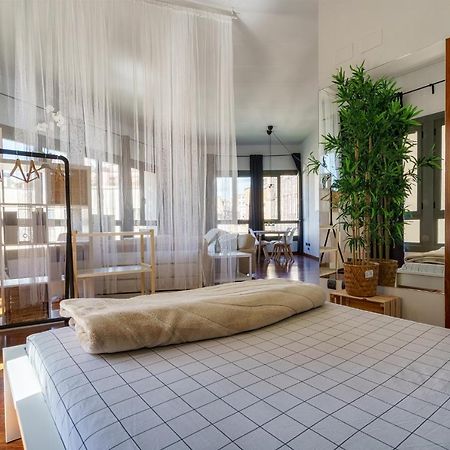 Espectacular Loft En Centrico Edificio Singular Apartman Manresa Kültér fotó