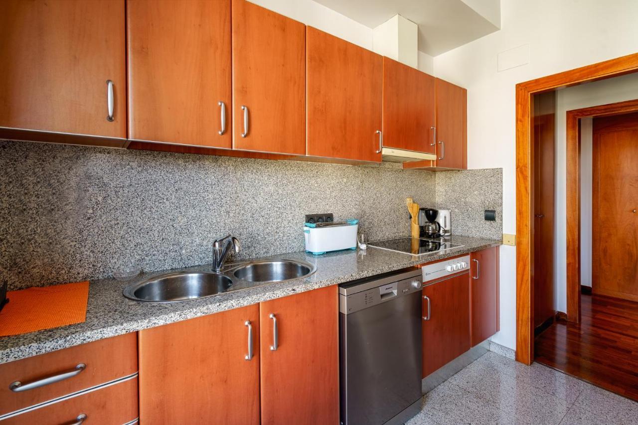 Espectacular Loft En Centrico Edificio Singular Apartman Manresa Kültér fotó