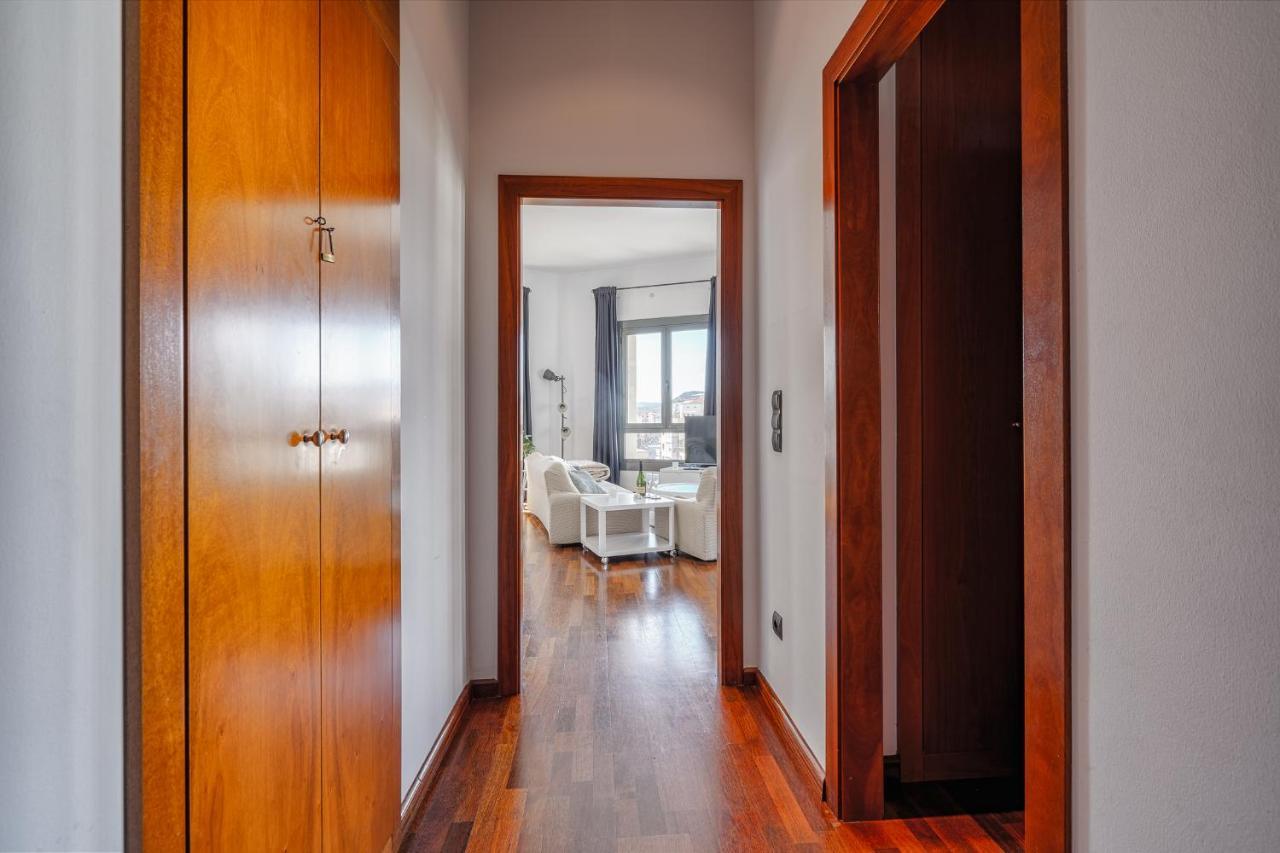 Espectacular Loft En Centrico Edificio Singular Apartman Manresa Kültér fotó